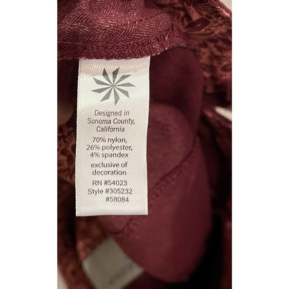 Womens Athleta Passage Skirt Sz 2 Port Wine Athleisure Active Vacation Travel - Picture 9 of 11